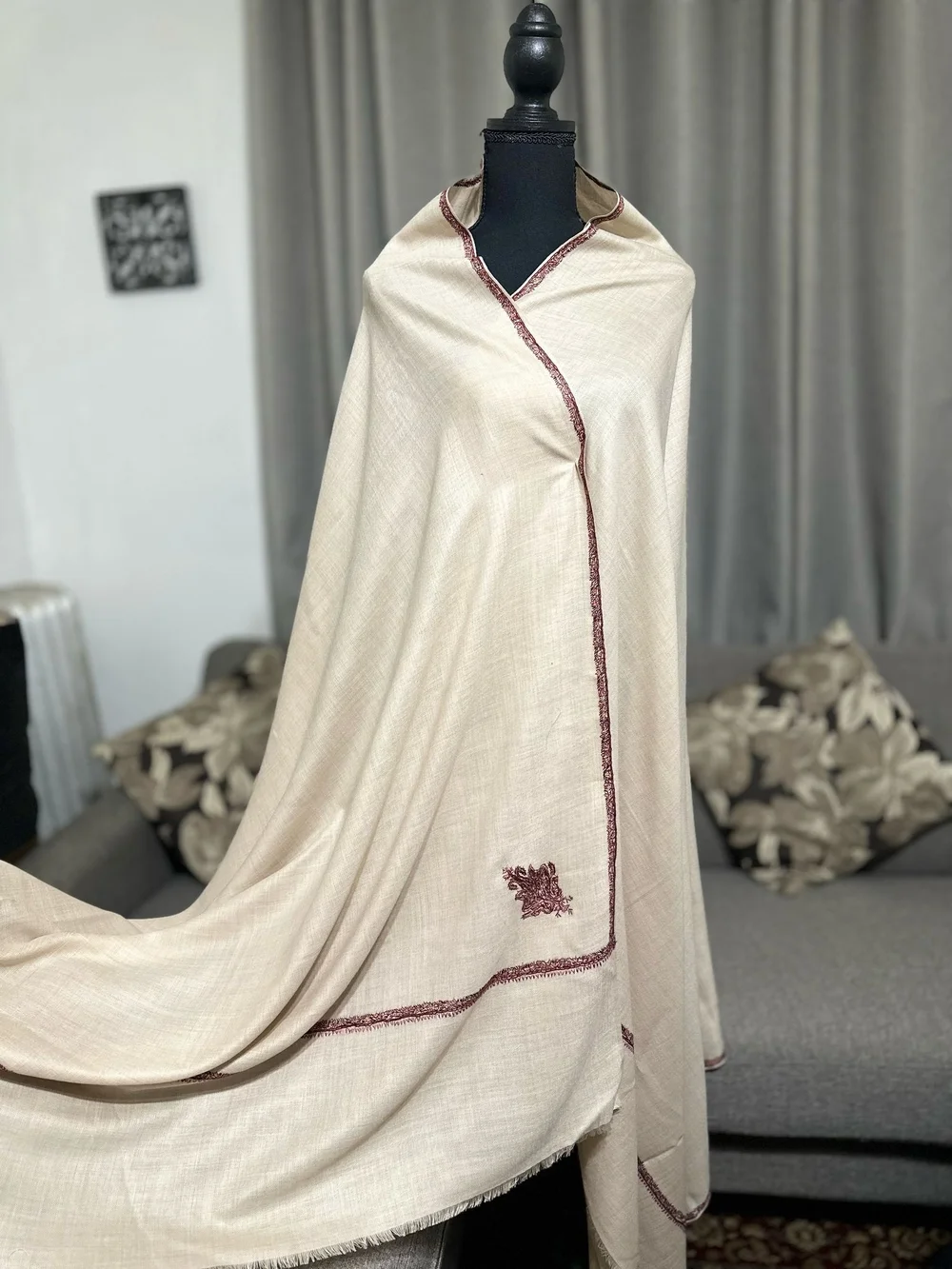Pure Pashmina NEW Elegant Cream Embroidered Shawl with Contrast Trim